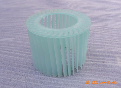 青岛宏瑞塑料制品 专注注塑与模具制造，以质优价廉诚信服务市场